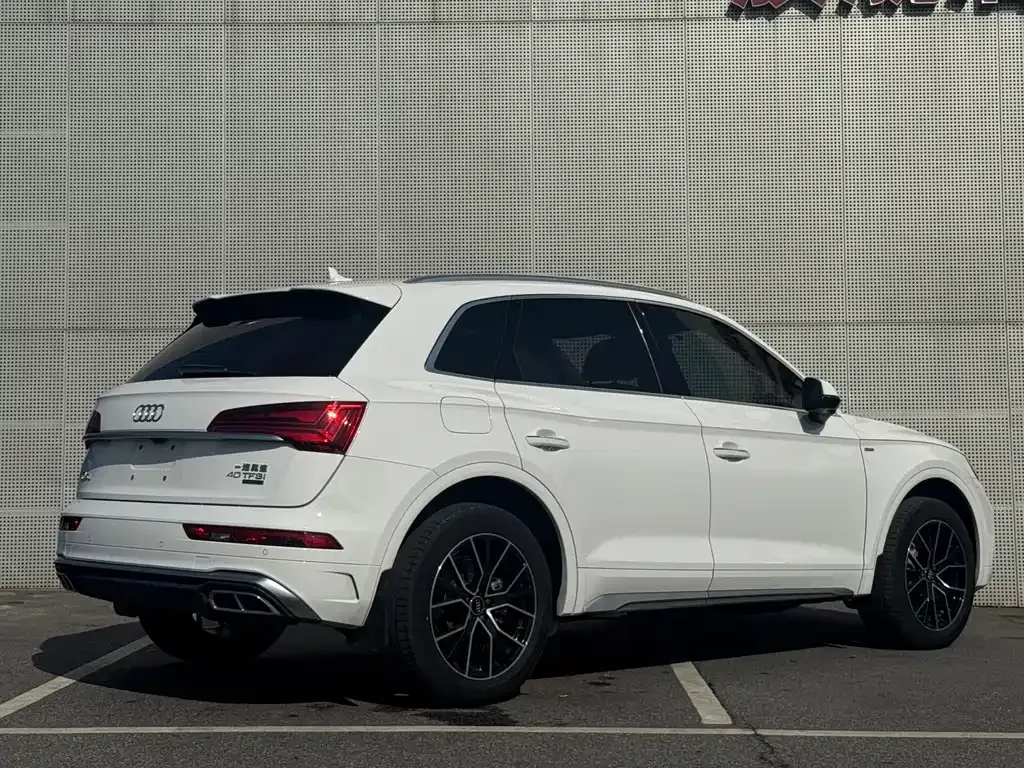 Audi Q5L 2023 из CN, фото 8