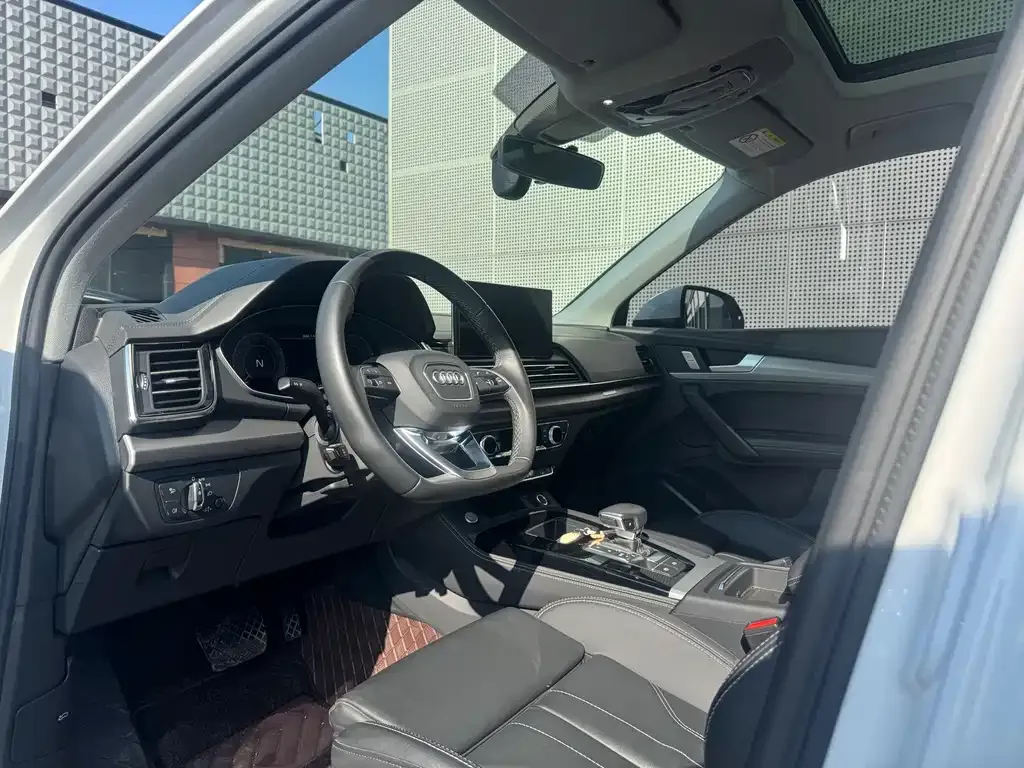 Audi Q5L 2023 из CN, фото 3