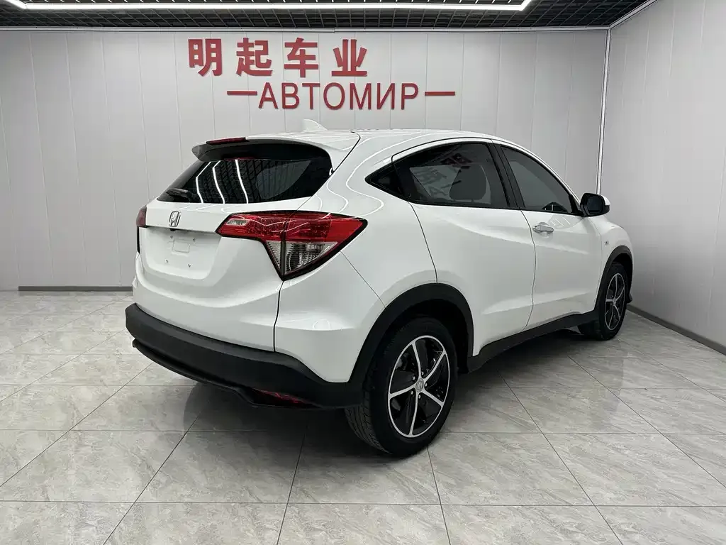 Honda Vezel — фото 7