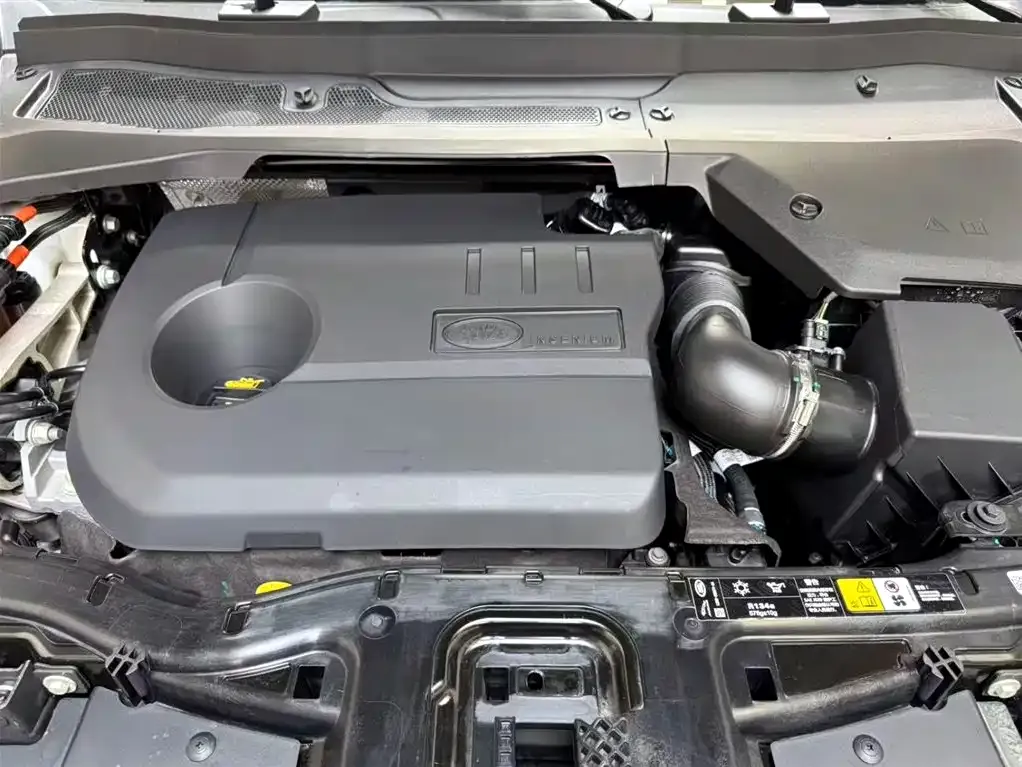 Land Rover Discovery Sport Hybrid — фото 4