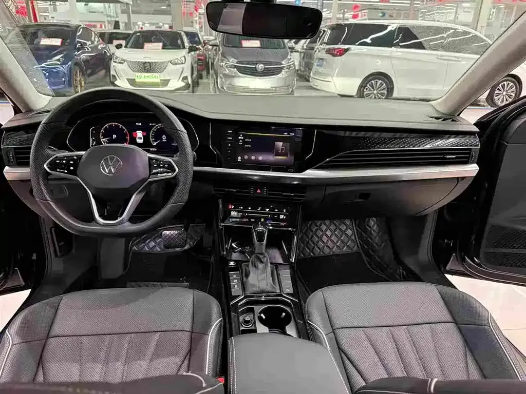Volkswagen Passat 2024 из CN, фото 4