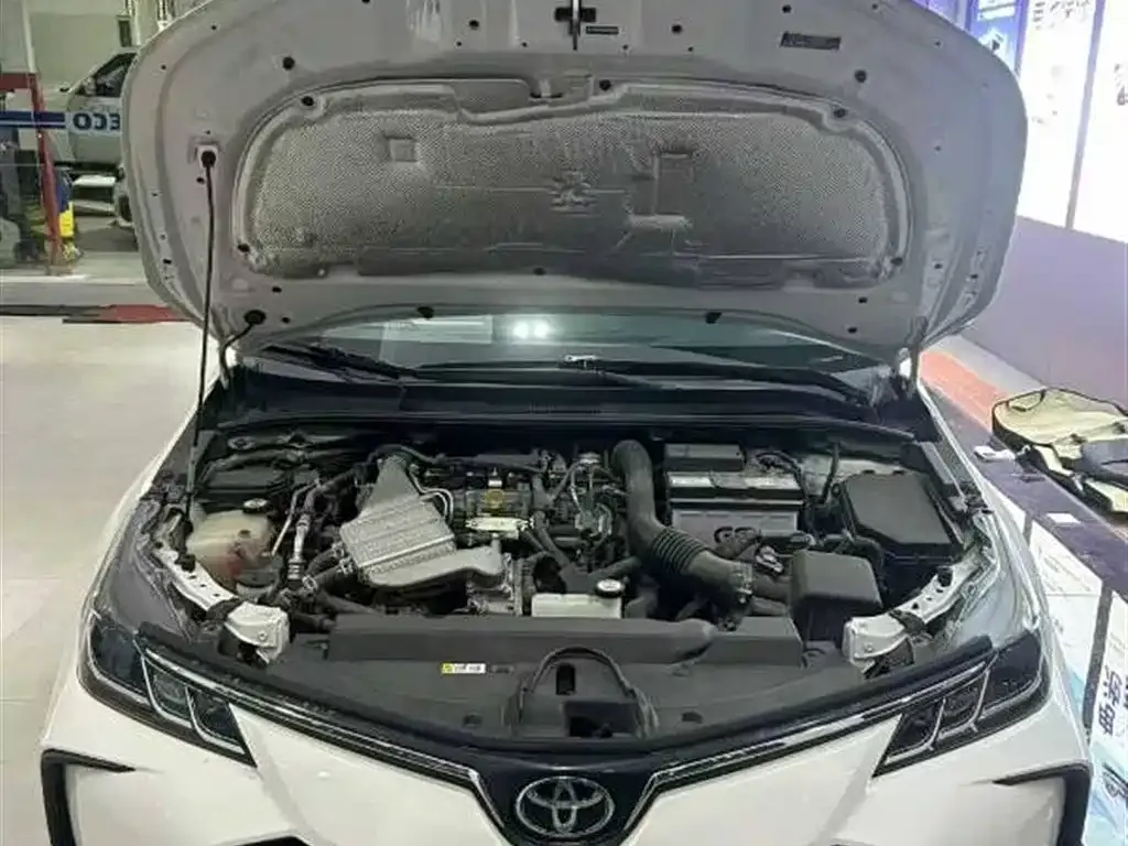 Toyota Corolla — фото 6