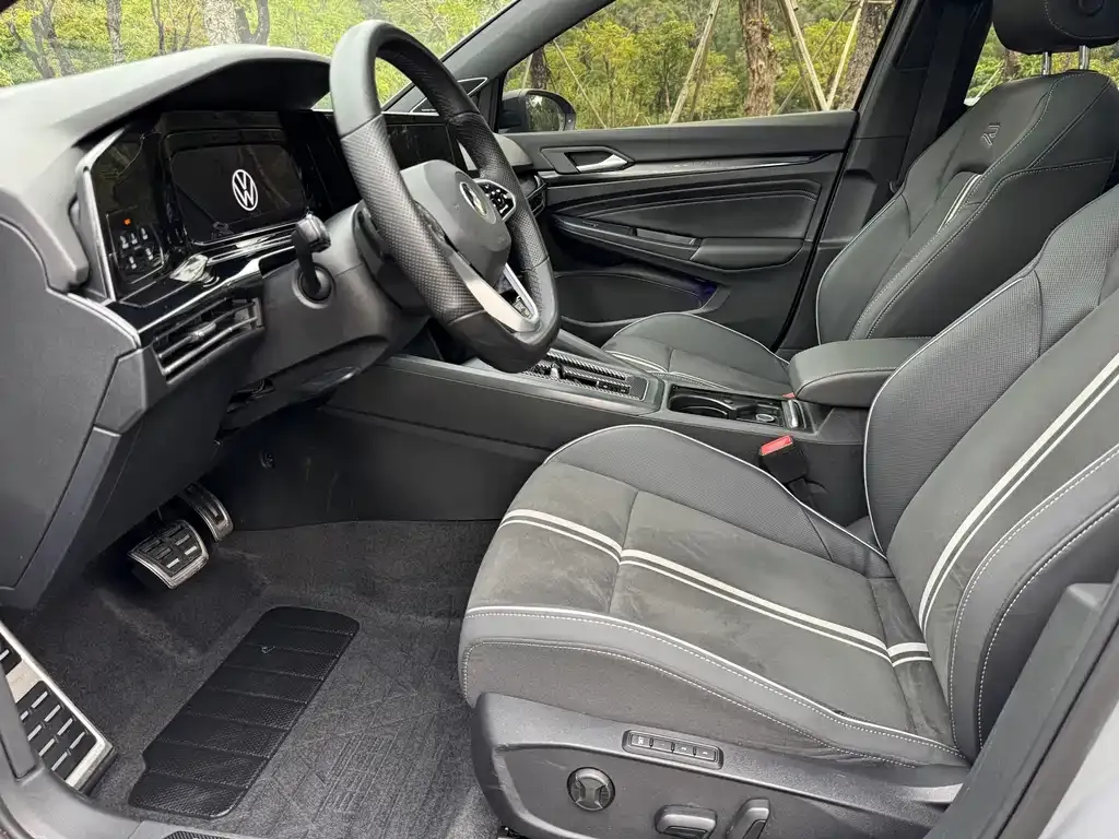 Volkswagen Golf 2021 из CN, фото 9