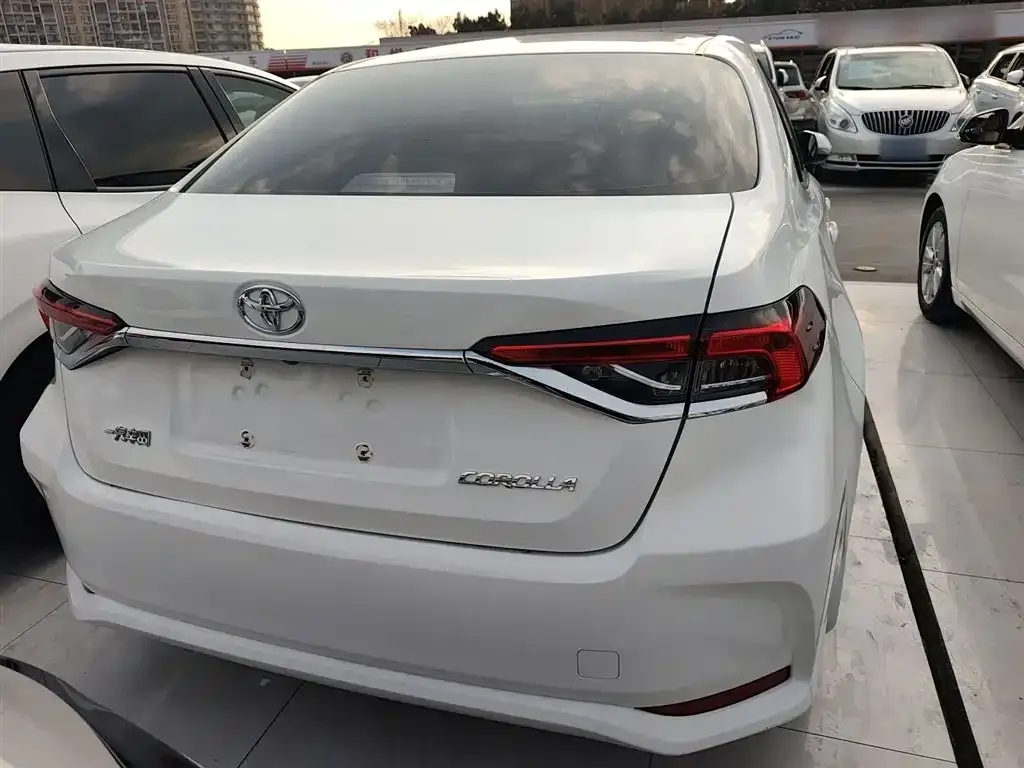 Toyota Corolla 2022 из CN, фото 10