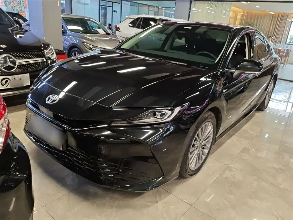 Toyota Camry 2024 из CN, фото 1