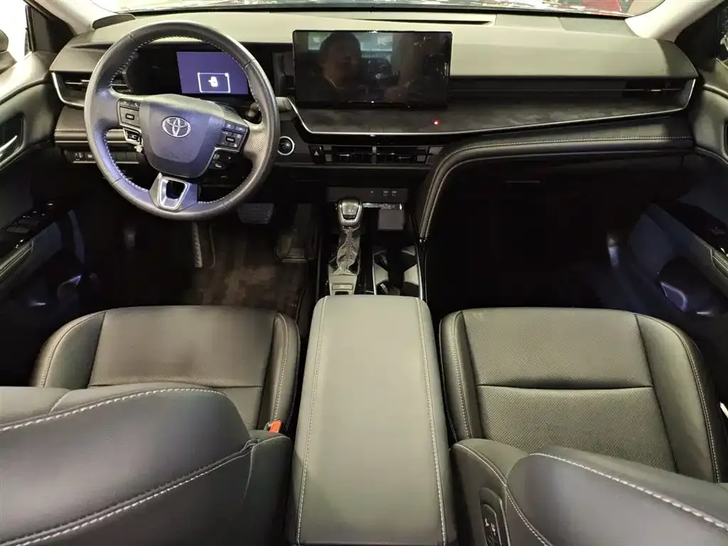 Toyota Camry 2024 из CN, фото 4