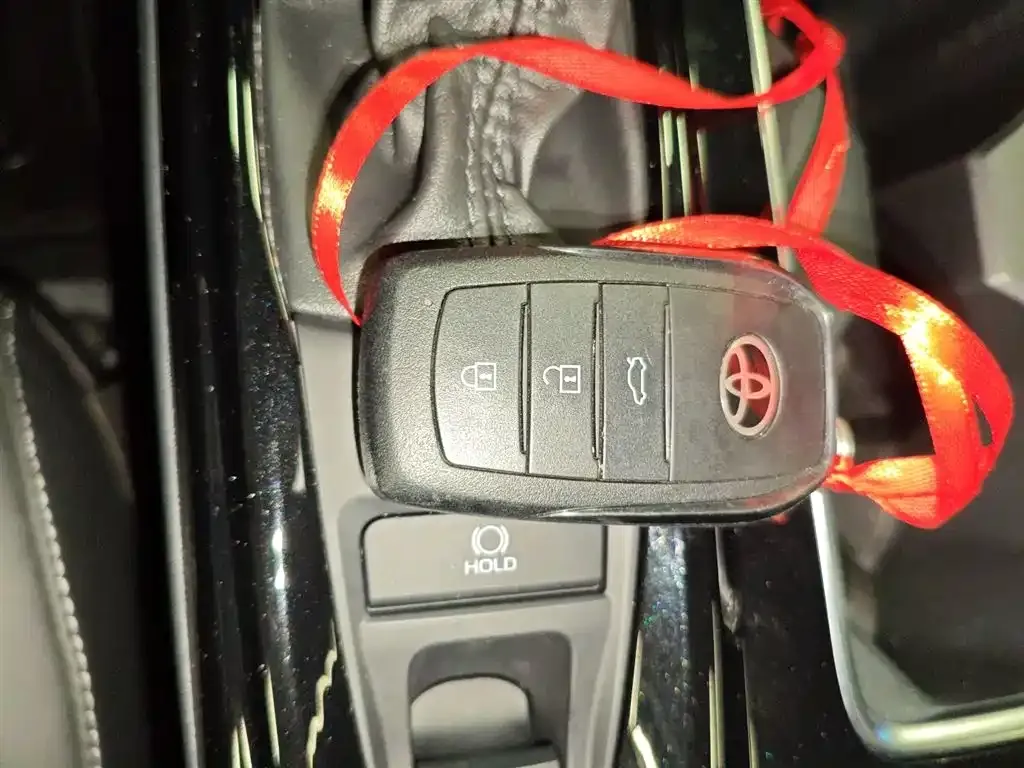 Toyota Camry 2024 из CN, фото 9