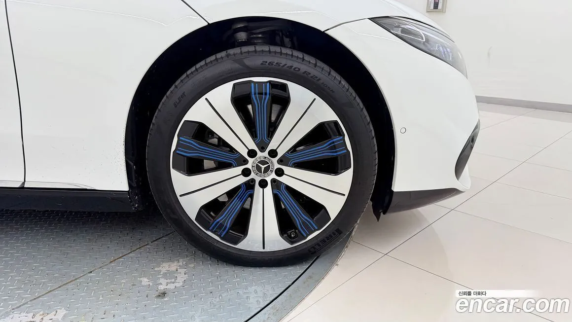Mercedes-Benz EQS 2023 из KR, фото 9