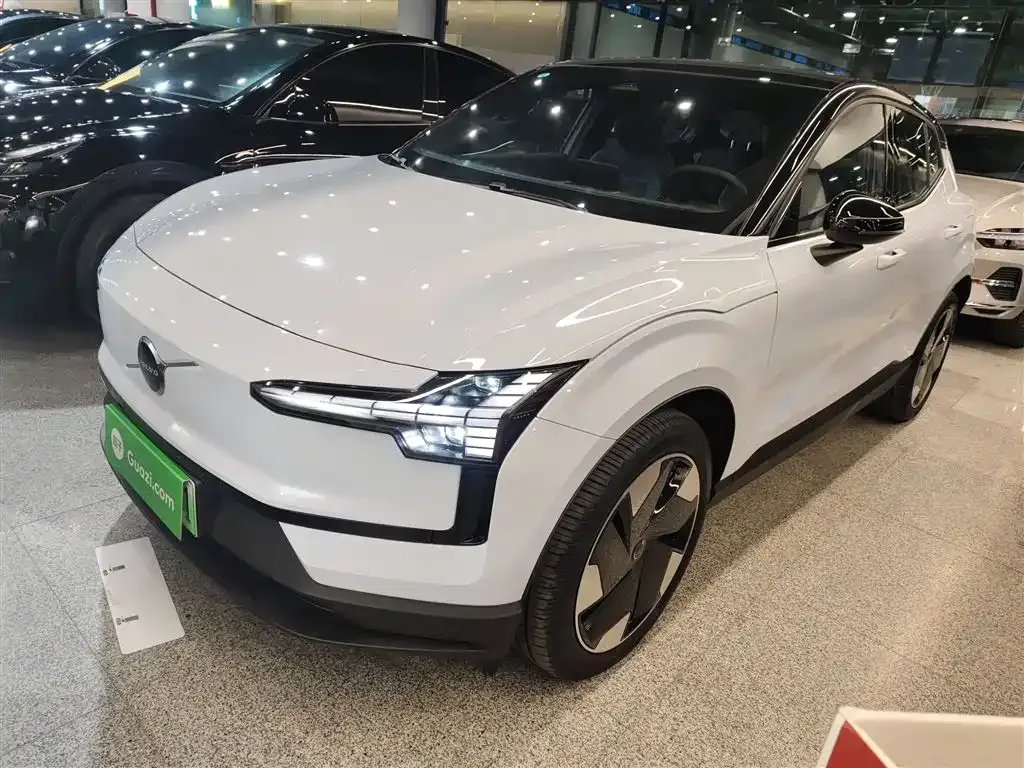 Volvo EX30