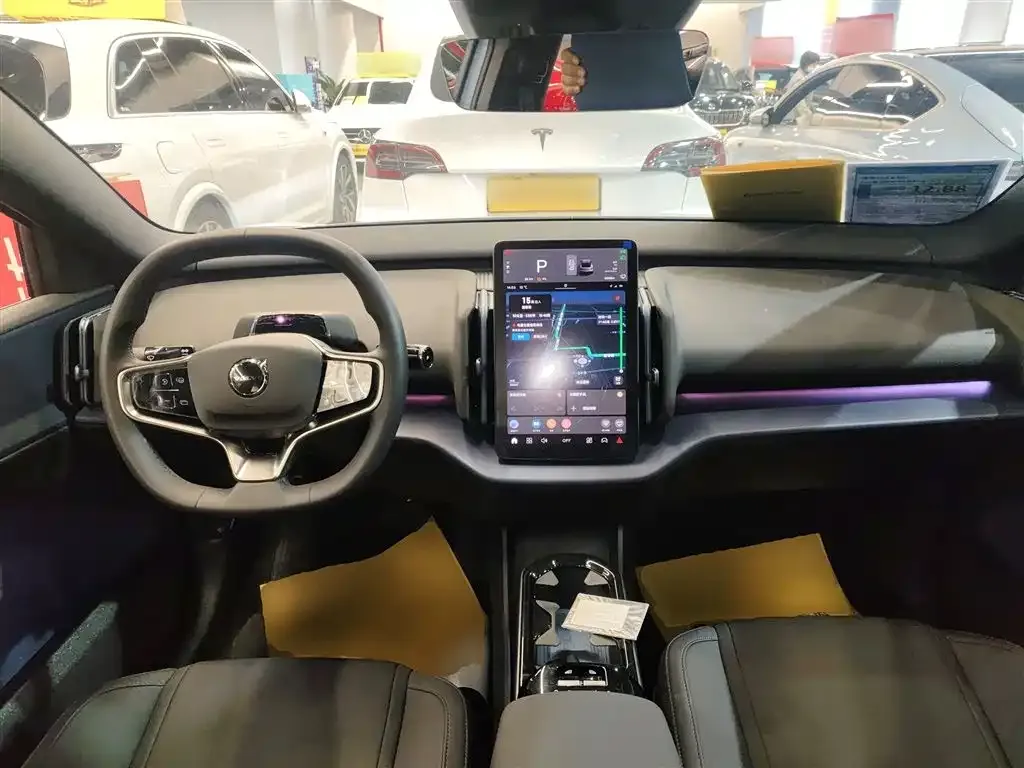 Volvo EX30 2024 из CN, фото 8