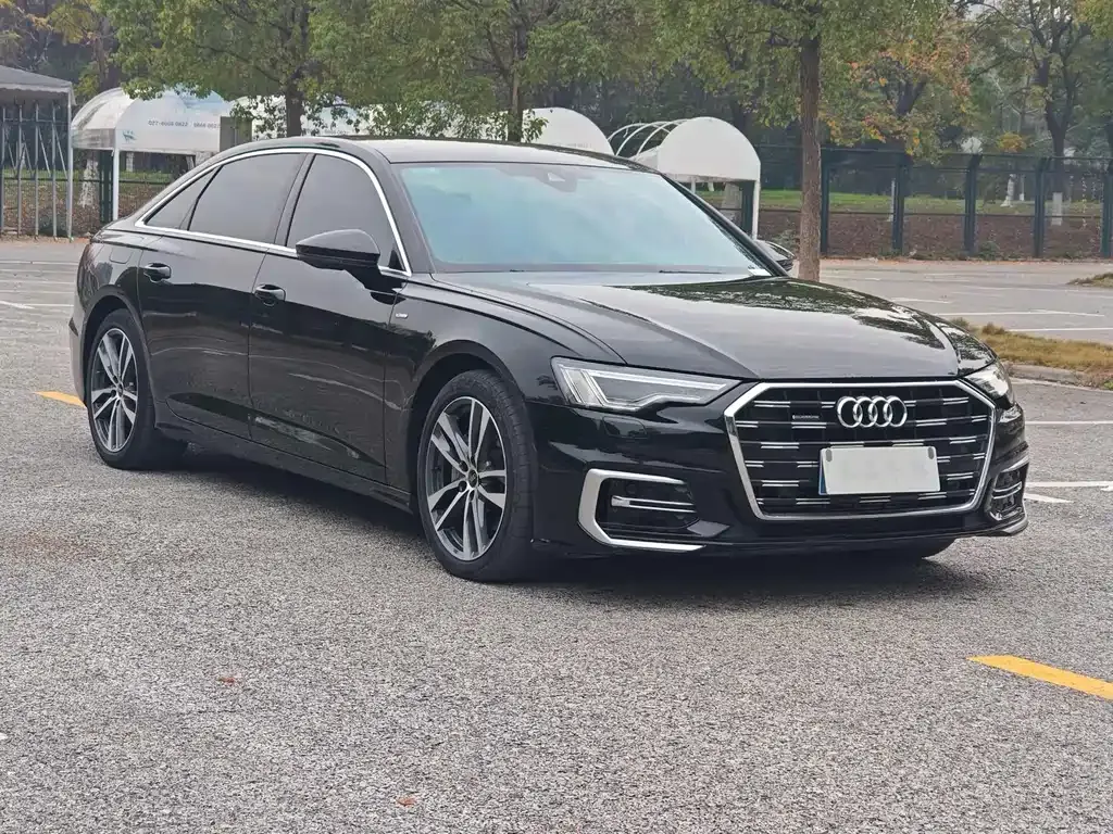 Audi A6L — фото 9