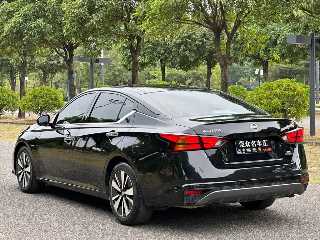 Nissan Teana — фото 5