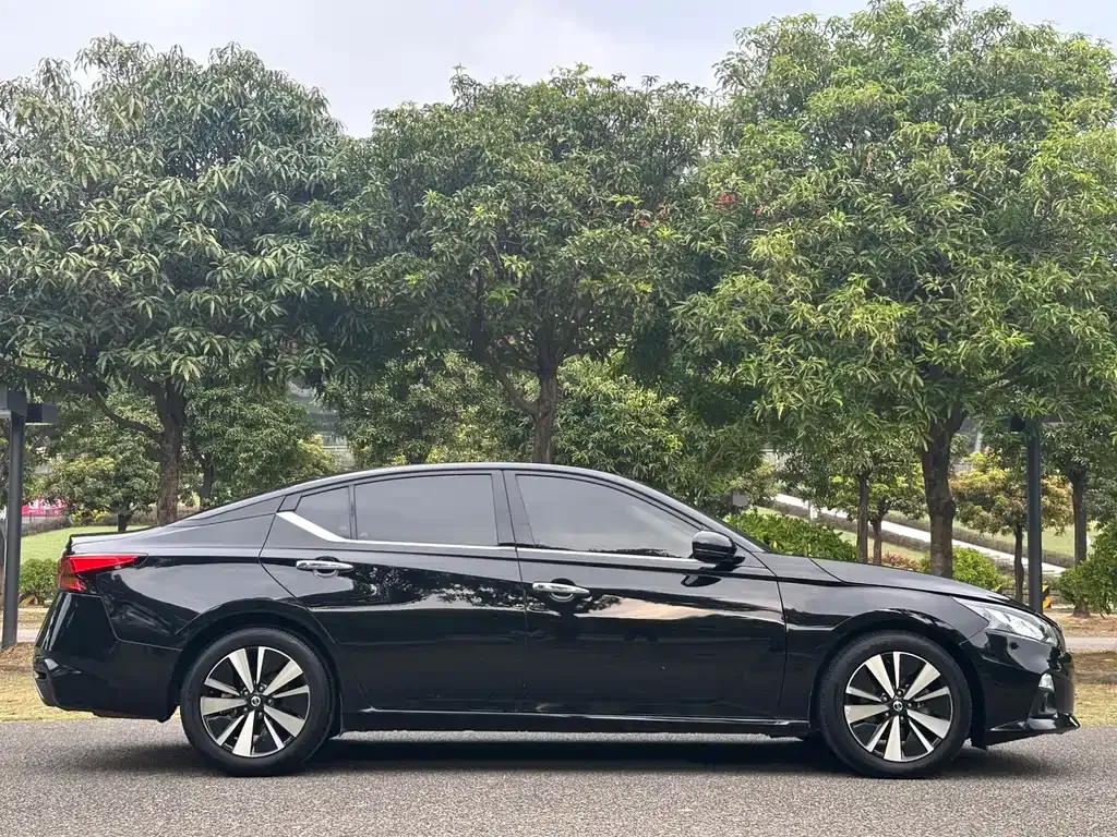 Nissan Teana — фото 7