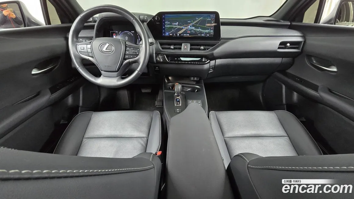 Lexus UX 2025 из KR, фото 7