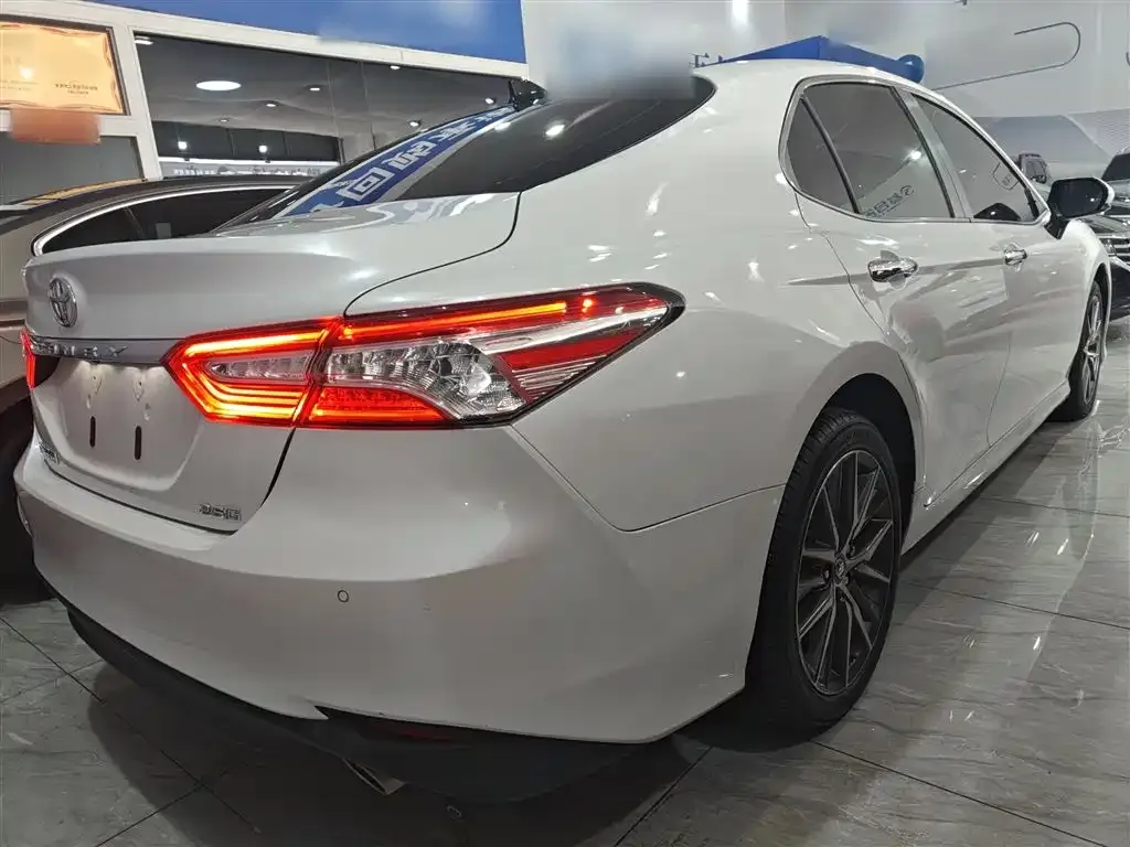 Toyota Camry 2021 из CN, фото 4
