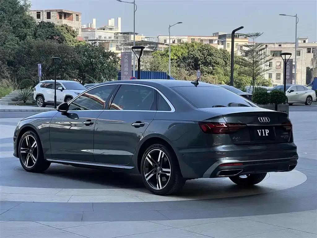 Audi A4L — фото 3
