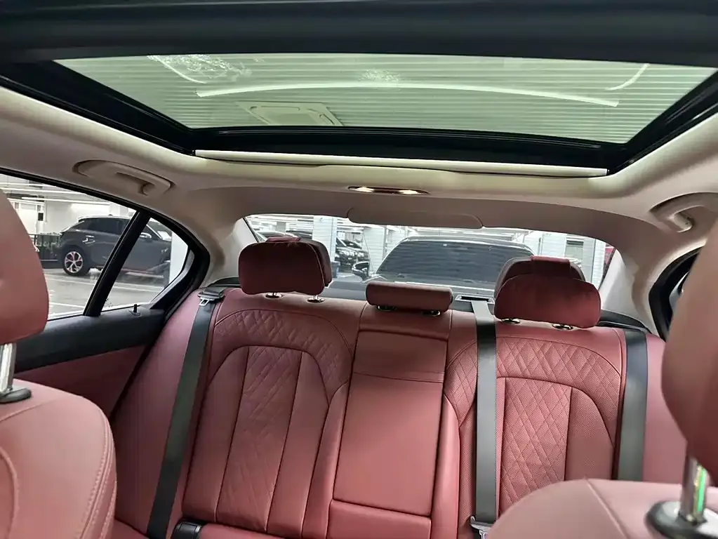 [object Object] 3 Series 2022 из CN, фото 9