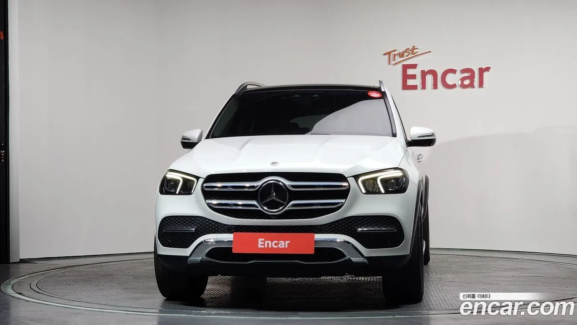 Mercedes-Benz GLE-Class — фото 6