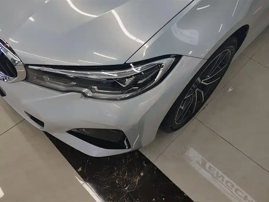 BMW 3 Series 2022 из CN, фото 10