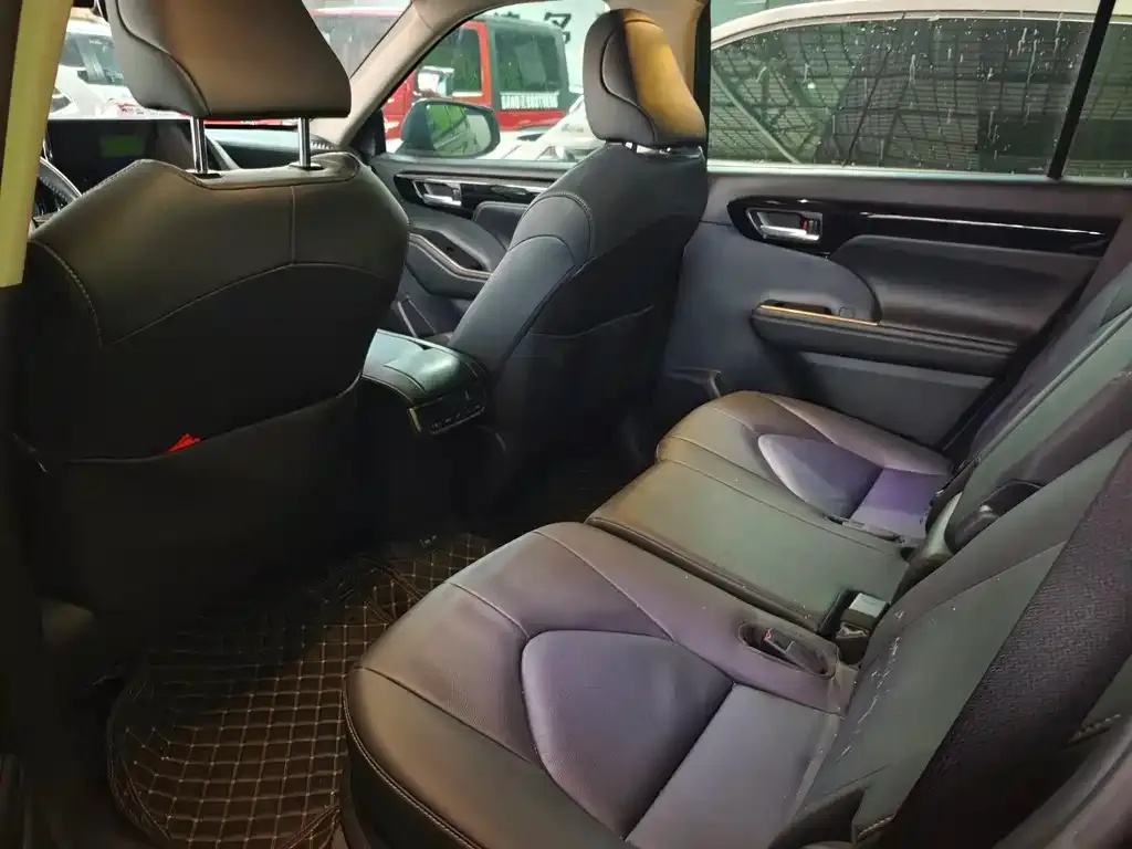 Toyota Highlander 2024 из CN, фото 7