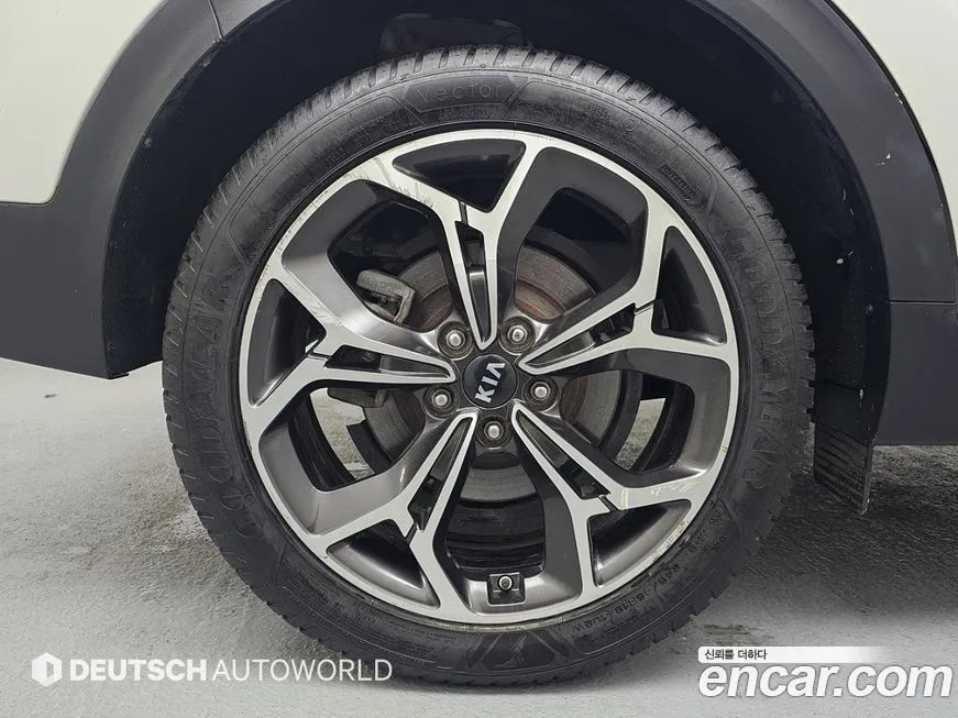 Kia Sportage — фото 5