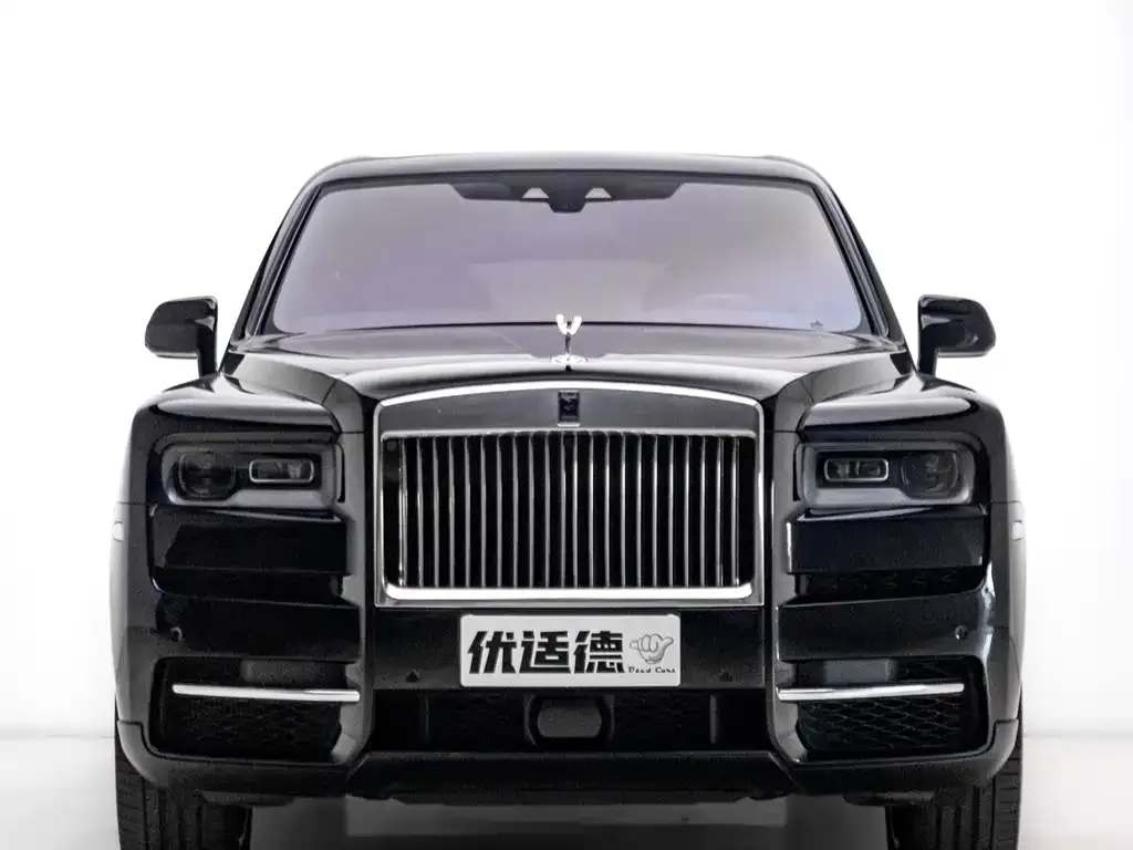 Rolls-Royce Cullinan — фото 10