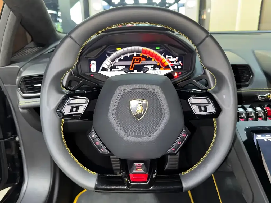 Lamborghini Huracan — фото 9