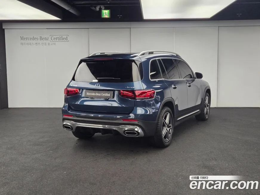 Mercedes-Benz GLB-Class — фото 4