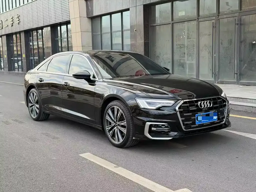 Audi A6L — фото 5