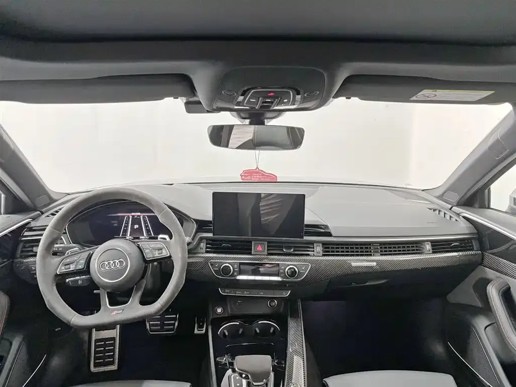 Audi RS 4 2024 из CN, фото 2