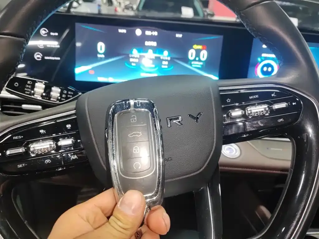 Chery Tiggo 8 PRO — фото 10