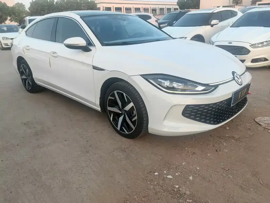 Volkswagen Lamando 2023 из CN, фото 8