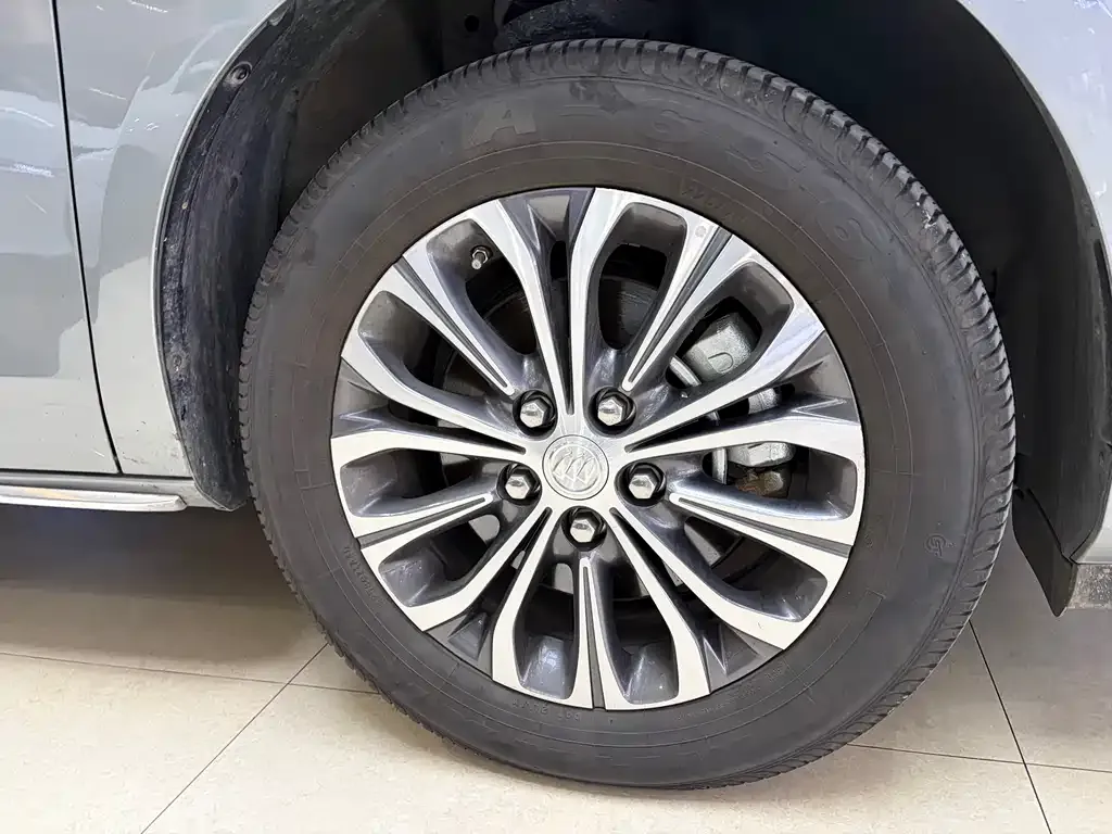 Buick GL8 2024 из CN, фото 8