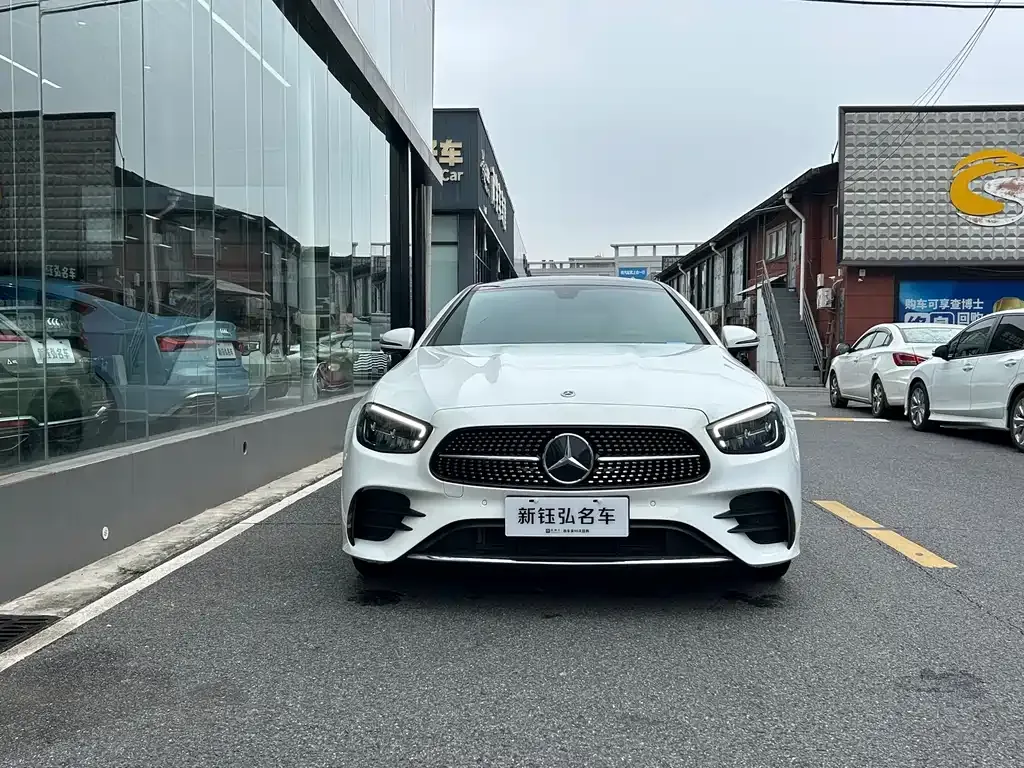 Mercedes-Benz E-Class (Import) — фото 9
