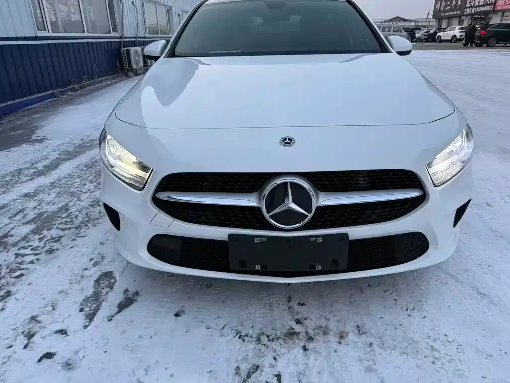Mercedes-Benz A-Class 2023 из CN, фото 3