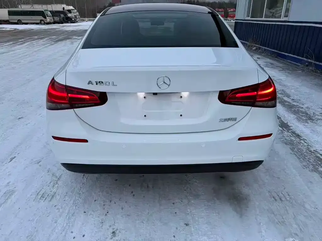 Mercedes-Benz A-Class 2023 из CN, фото 7