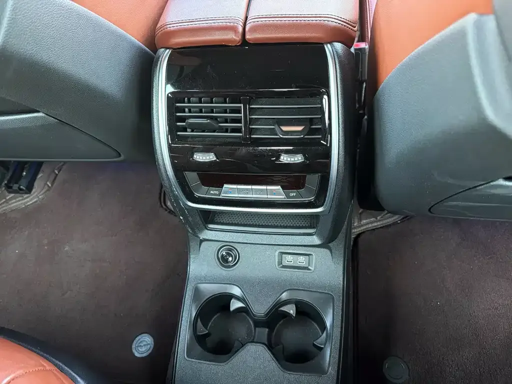 BMW X7 2021 из CN, фото 2