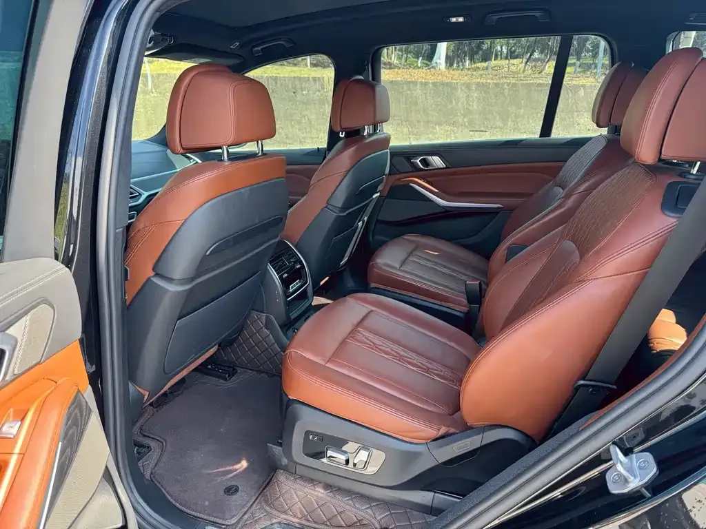 BMW X7 2021 из CN, фото 3