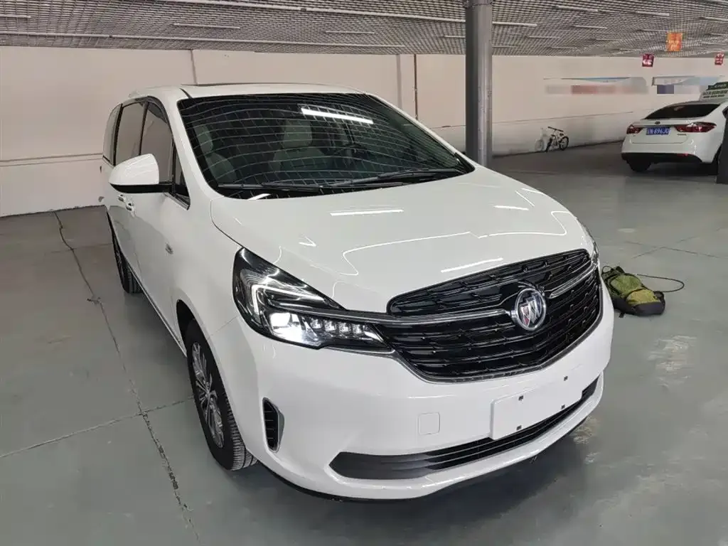 Buick GL8 2022 из CN, фото 3