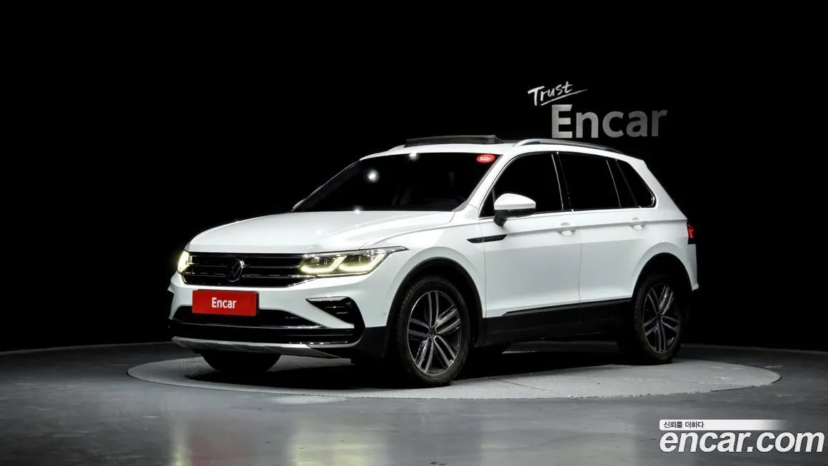 Volkswagen Tiguan — фото 1
