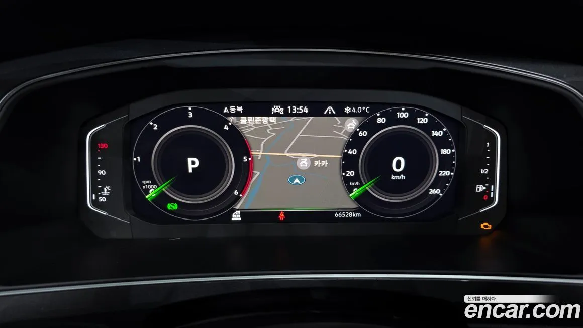 Volkswagen Tiguan — фото 8