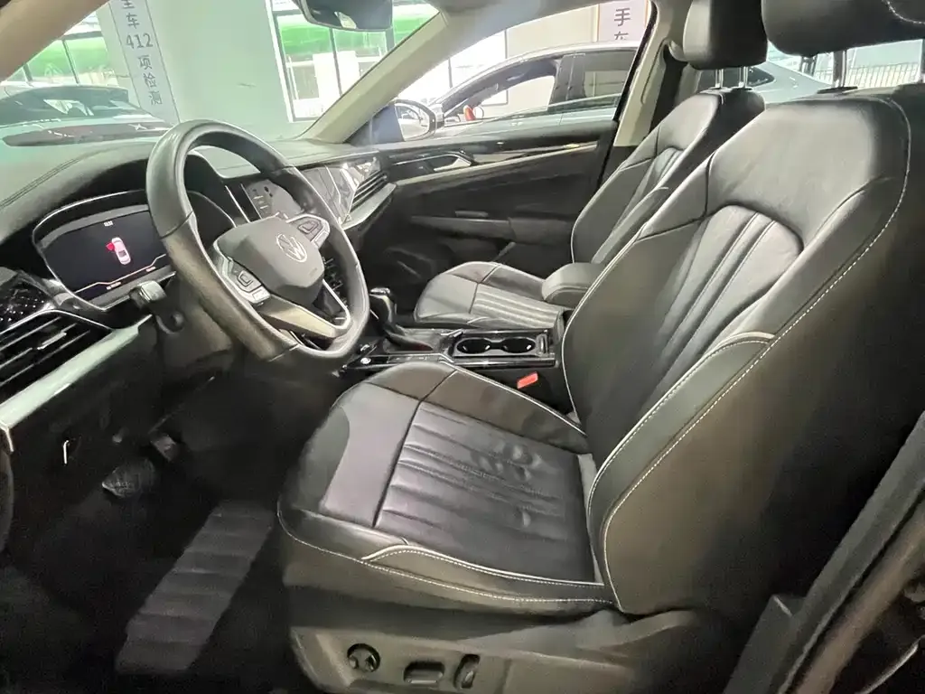 Volkswagen Passat — фото 4