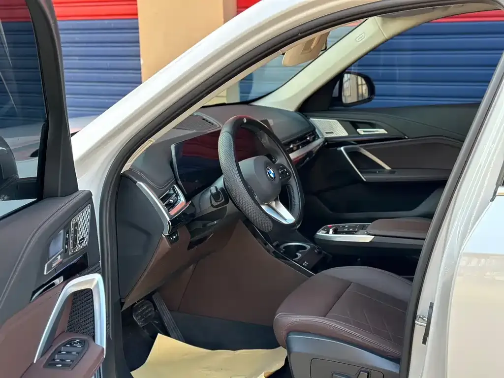 BMW X1 2024 из CN, фото 3