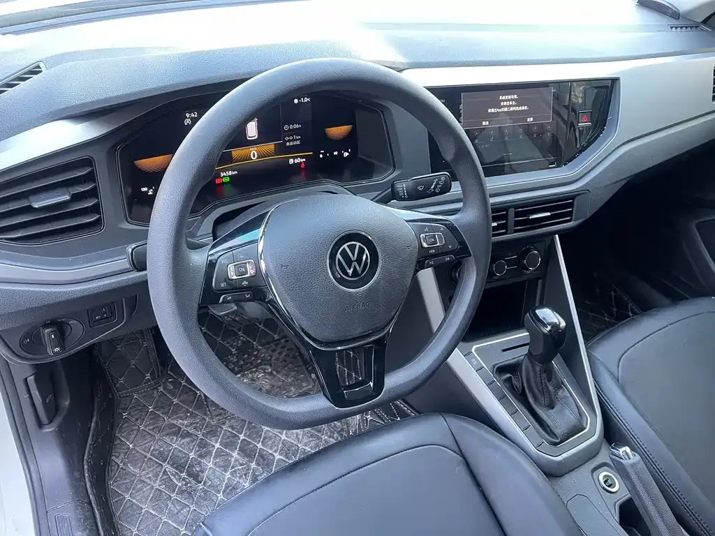 Volkswagen Polo 2023 из CN, фото 8