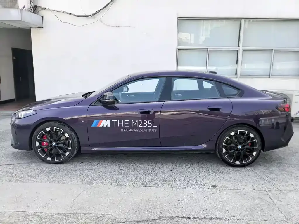BMW M235L 2025 из CN, фото 2