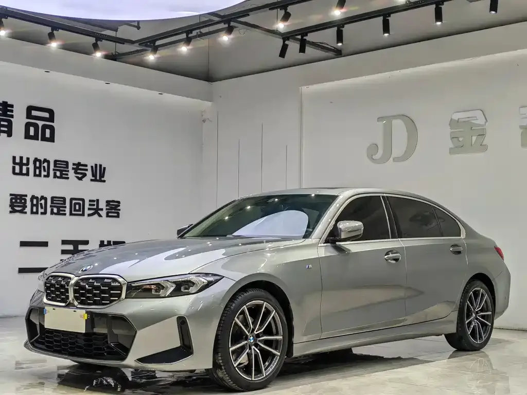 BMW 3 Series 2023 из CN, фото 1