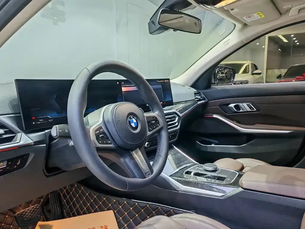 BMW 3 Series 2023 из CN, фото 9