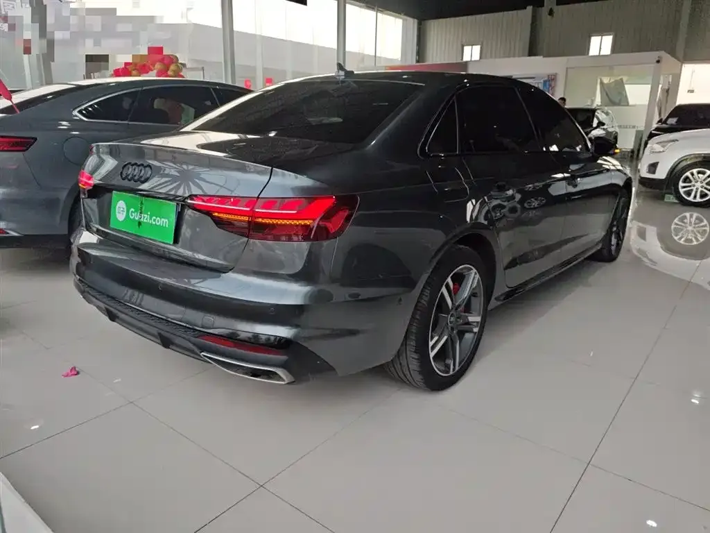 Audi A4L 2022 из CN, фото 10
