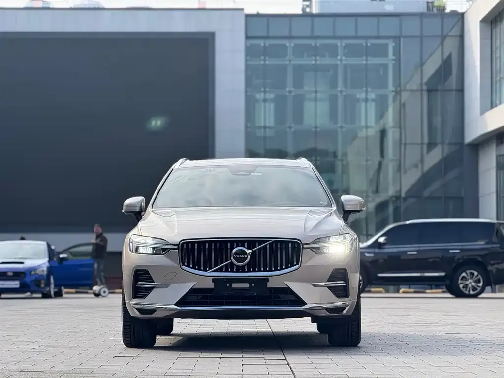 Volvo XC60 2023 из CN, фото 5