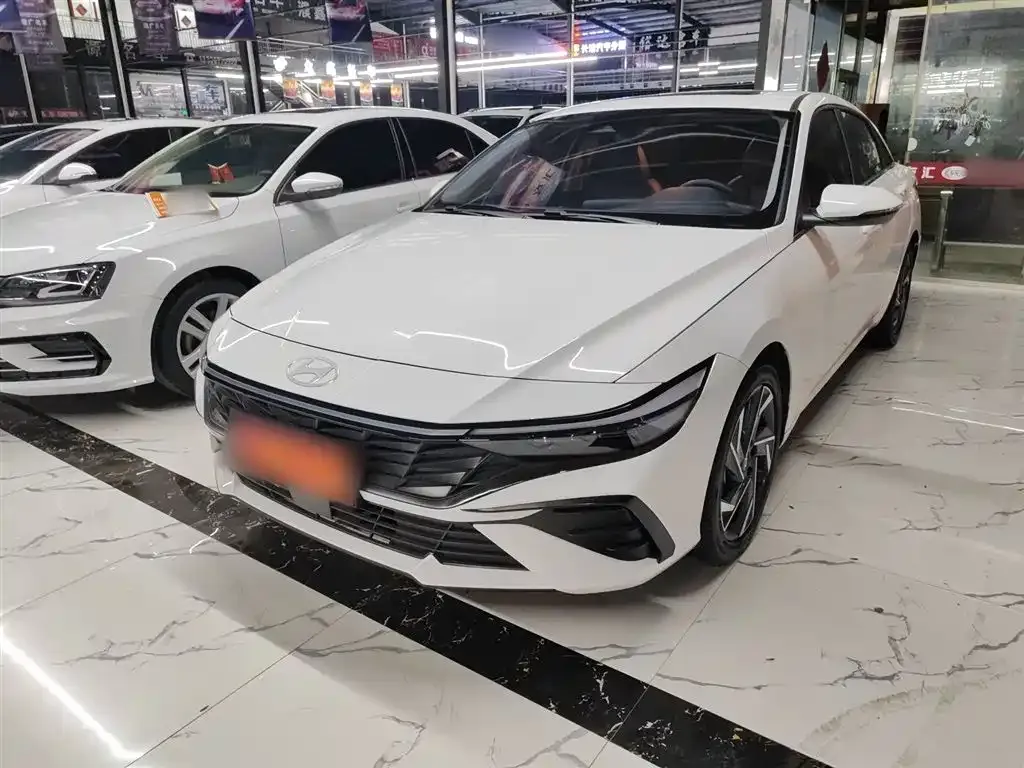 Hyundai Elantra 2024 из CN, фото 2